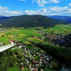 Flugwegposition um 15:08:22: Aufgenommen in der Nähe von Gemeinde Mauterndorf, 5570 Mauterndorf, Österreich in 1339 Meter